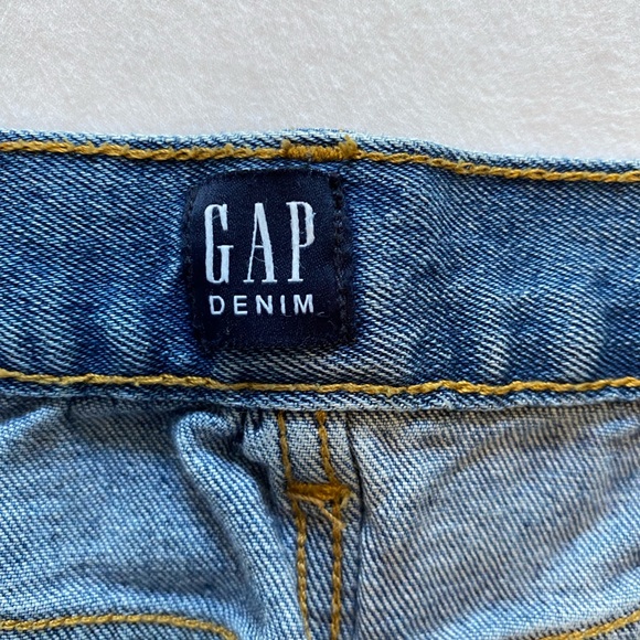 Women’s GAP Embroidered Girlfriend Jeans- Size 26 - Picture 7 of 8